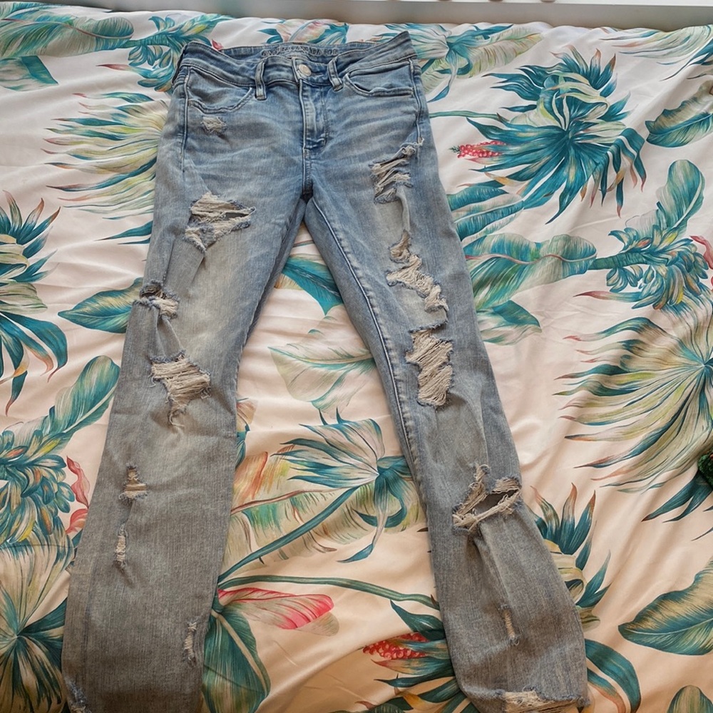 American Eagle Super high rise destroyed jeggings